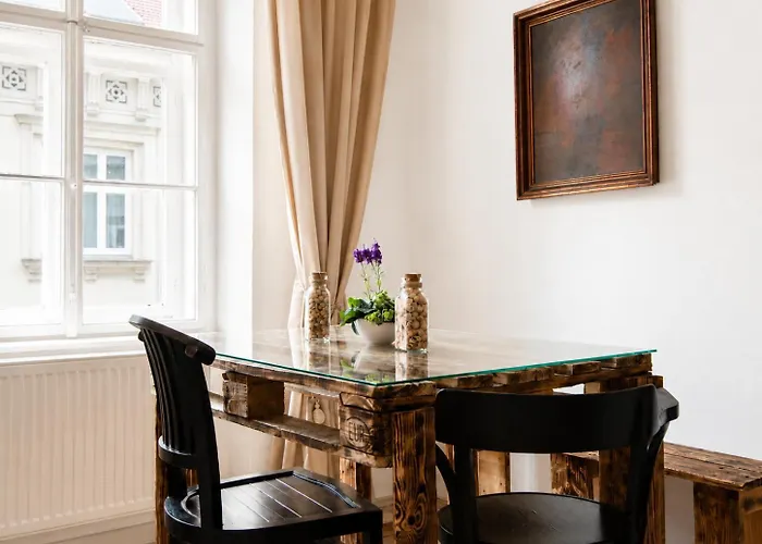 Apartment Elegant 2br 2 Min From Rennweg Station Vienna