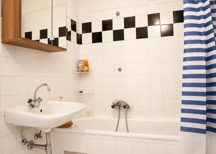 Apartment Elegant 2br 2 Min From Rennweg Station Vienna