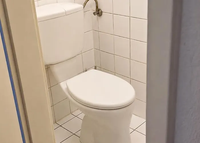 Apartment Elegant 2br 2 Min From Rennweg Station